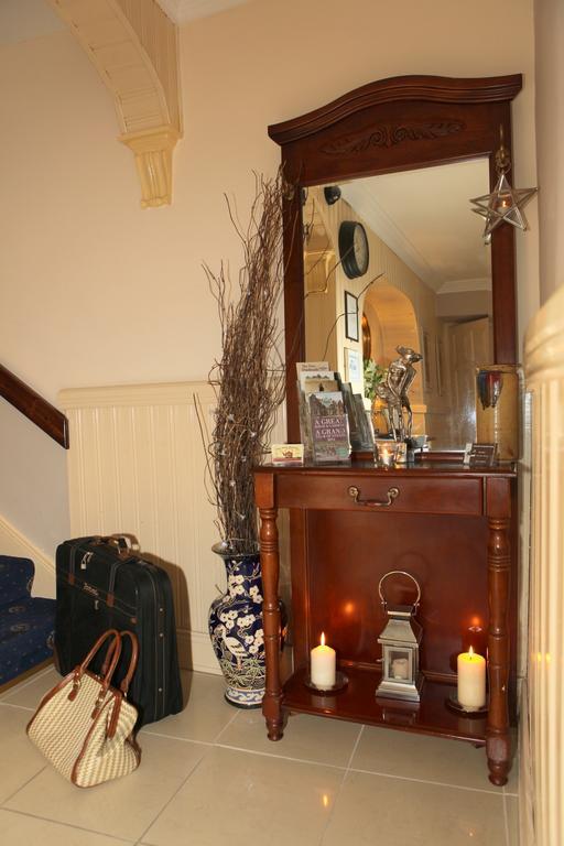 Jim Mcgee'S Hotel Wexford Bagian luar foto
