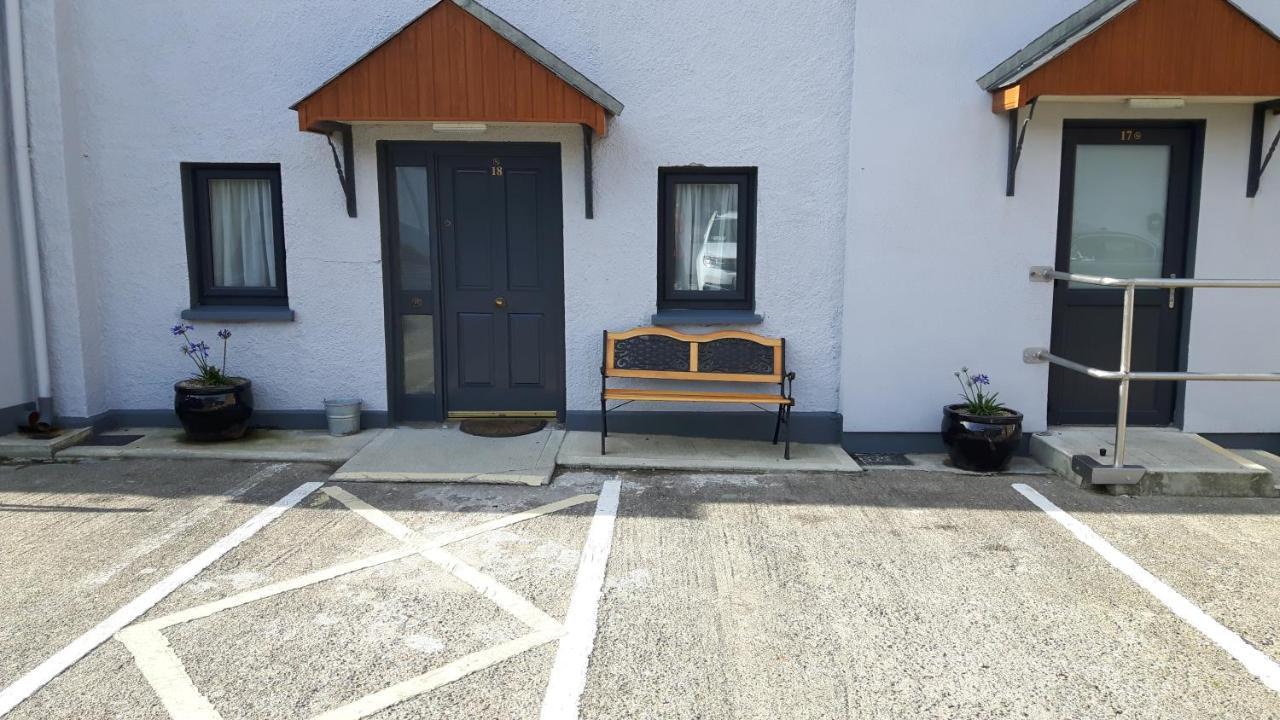Jim Mcgee'S Hotel Wexford Bagian luar foto